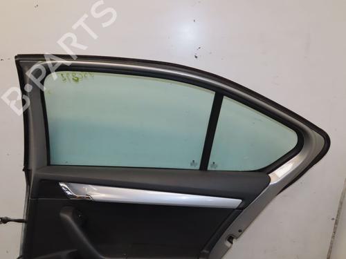 Used Right rear door SKODA OCTAVIA III (5E3, NL3, NR3) 1.2 TSI (105 hp) 25749910