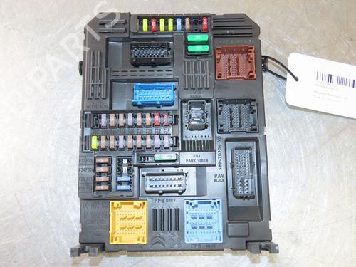 Used Fuse box PEUGEOT PARTNER Box Body/MPV (K9) 1.6 BlueHDI 100 (99 hp) 17729755