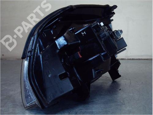 Right headlight NISSAN X-TRAIL I (T30) 2.2 dCi 4x4 | BP9967029C29 