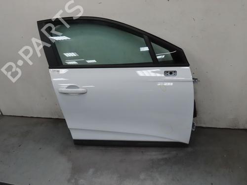 Used Right front door Right front door 38005421 38005421
