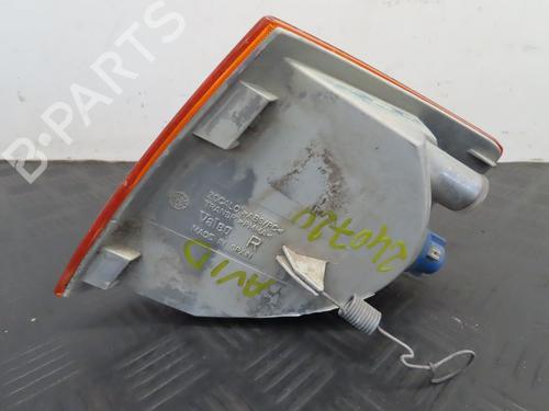 Used Right front indicator MERCEDES-BENZ VITO Bus (W638) 112 CDI 2.2 (638.194) (122 hp) 28414585