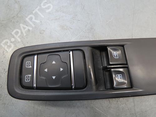 Used Left front window switch RENAULT CLIO IV (BH_) 1.5 dCi 75 (75 hp) 24600870