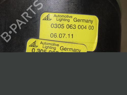 right-front-fog-light-audi-a4-b6-avant-8e5-19-tdi-8e0941700b-2000-2001-2002-2003-2004-2005-17662669 main image