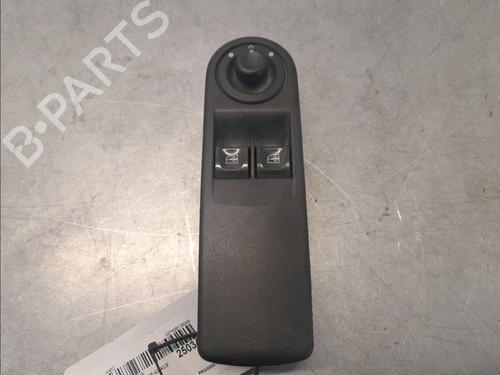 Left front window switch RENAULT CLIO IV (BH_) 1.5 dCi 90 | BP29985864I27