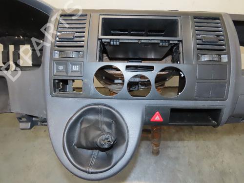 Dashboard VW TRANSPORTER T5 Van (7HA, 7HH, 7EA, 7EH) 2.5 TDI | BP29516749C46 