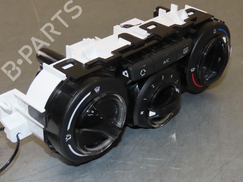 Climate control PEUGEOT 208 I (CA_, CC_) 1.2 PureTech 82 | BP29846458I5