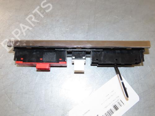 Warning switch AUDI A3 Convertible (8P7) 1.8 TFSI | BP29817708I22