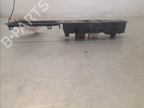 Left front window switch RENAULT CLIO IV (BH_) 1.5 dCi 90 | BP29963317I27