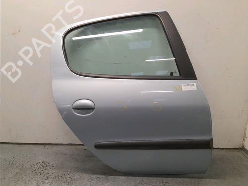 Used Right rear door PEUGEOT 206 Hatchback (2A/C) 1.4 i (75 hp) 16083528