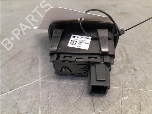 Used Right rear window switch CITROËN C3 II (SC_) 1.4 HDi 70 (SC8HZC, SC8HR0, SC8HP4) (68 hp) 14945711