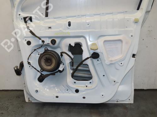 Used Right front door RENAULT ZOE (BFM_) ZOE (88 hp) 25610327