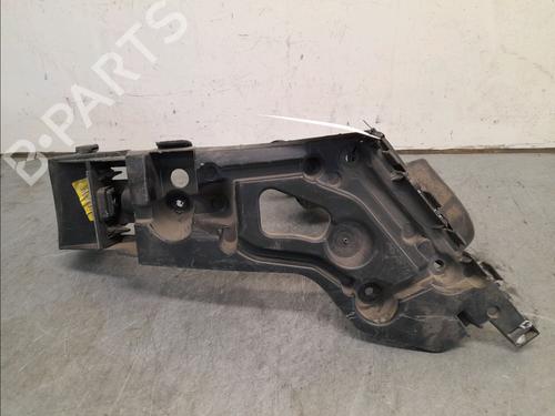 Used Rear bumper bracket RENAULT CLIO IV Grandtour (KH_) 0.9 TCe 90 (90 hp) 16015286
