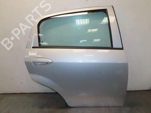 Used Right rear door Right rear door FIAT PUNTO (199_) 1.2 (199AXZ1A, 199BXZ1A) (69 hp) 40517330 40517330
