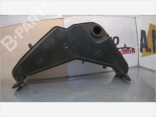 Used Windscreen washer tank AUDI Q5 (8RB) 2.0 TDI quattro (170 hp) 9408755