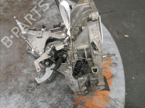 Gearbox RENAULT CAPTUR I (J5_, H5_) 0.9 TCe 90 | BP31029836M3