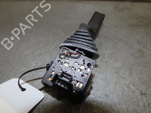Used Headlight switch OPEL TIGRA TwinTop (X04) 1.4 (R97) (90 hp) 19079633