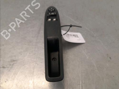 Used Left front window switch Left front window switch CITROËN DS3 (SA_) 1.6 HDi 90 (92 hp) 33680661 33680661