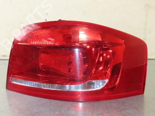 Used Right taillight Right taillight AUDI A3 (8P1) 1.9 TDI (105 hp) 40437725 40437725
