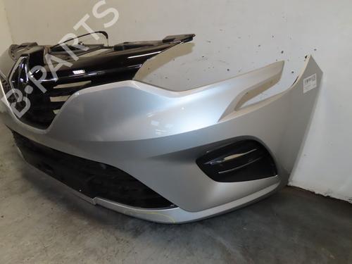 Used Front bumper RENAULT CLIO V (B7_) 1.5 Blue dCi 85 (B7AG) (86 hp) 30138800