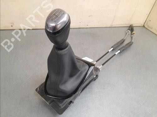 Used Gear lever RENAULT CLIO IV (BH_) 0.9 TCe 90 (BHNF, BHMA, BHMH, BHJK, BHJR) (90 hp) 15647956