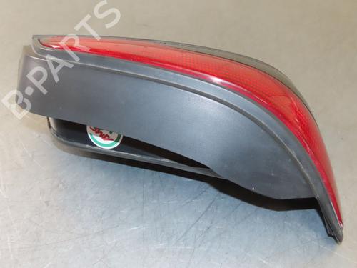 Left taillight PEUGEOT 306 Hatchback (7A, 7C, N3, N5) 2.0 S16 | BP29872271C34