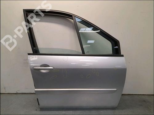 Used Right front door RENAULT SCÉNIC II (JM0/1_) 1.5 dCi (JM1E, JM16) (106 hp) 11241177