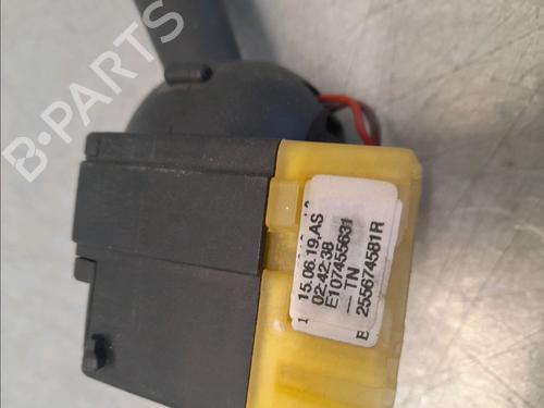 Used Headlight switch RENAULT CAPTUR I (J5_, H5_) 1.5 dCi 90 (J5N4, J5M5, J5MW, J5M6, J5AL, J5AJ) (90 hp) 29963256