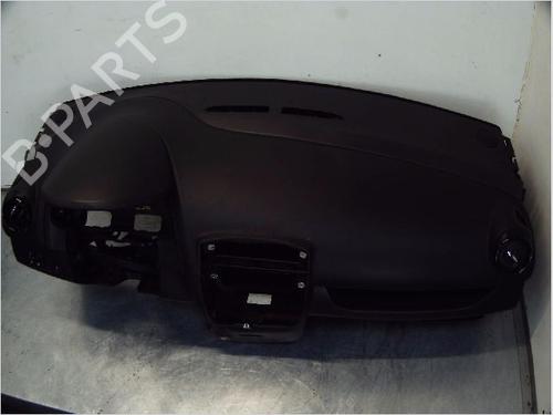 Used Dashboard RENAULT CLIO IV (BH_) 0.9 TCe 90 (BHNF, BHMA, BHMH, BHJK, BHJR) (90 hp) 10486374