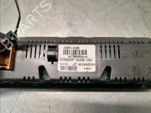 Used Display monitor Display monitor PEUGEOT 5008 (0U_, 0E_) 1.6 HDi (112 hp) 33007852 33007852