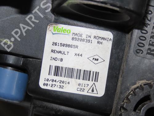 Used Left front fog light RENAULT TWINGO II (CN0_) 1.2 16V (CN04, CN0B) (75 hp) 16832578