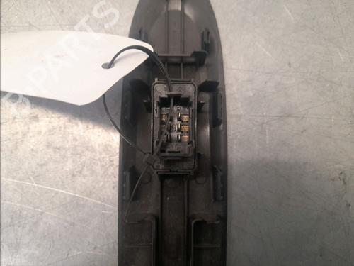 switch-citroen-ds3-sa_-2009-2010-2011-2012-2013-2014-2015-2016-29985814 main image