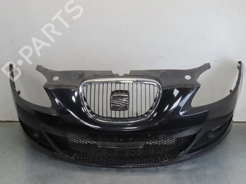 Used Front bumper SEAT LEON (1P1) 1.9 TDI (105 hp) 18870980