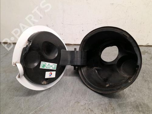 Fuel flap PEUGEOT 208 I (CA_, CC_) 1.2 VTi 68 / PureTech 68 | BP15503647C131