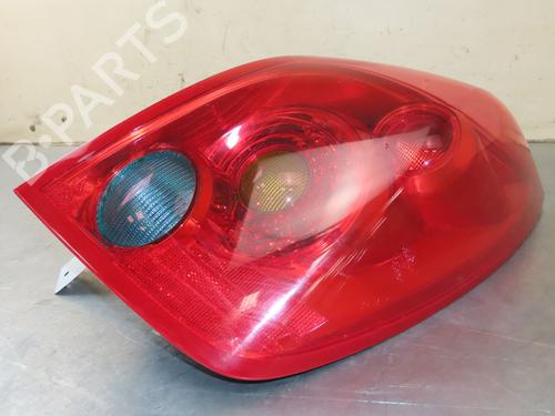 Højre baglygte NISSAN PRIMERA Hatchback (P12) 2.0 (140 hp) 19411853
