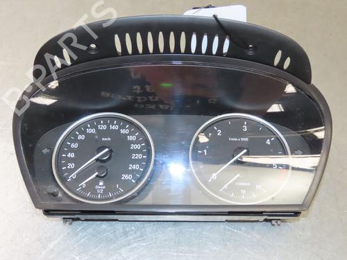 Used Instrument cluster BMW 5 (E60) 525 d (197 hp) 20313923