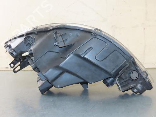 Right headlight PEUGEOT 1007 (KM_) 1.4 HDi | BP30092419C29