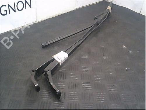 Used Front windshield wiper arm PEUGEOT 208 I (CA_, CC_) 1.4 HDi (68 hp) 14858091