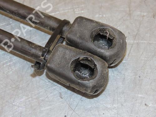 Used Hood lift support BMW X1 (F48) xDrive 20 d (190 hp) 26511625