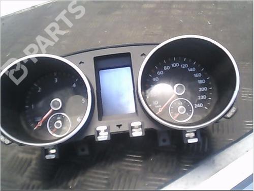 Used Instrument cluster VW GOLF VI (5K1) 1.6 TDI (105 hp) 9406368