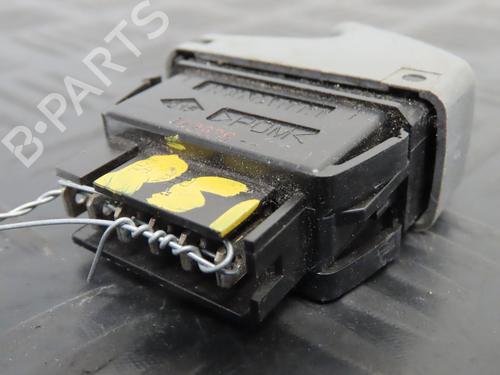 Used Left front window switch Left front window switch RENAULT TWINGO I (C06_) 1.2 16V (C06C, C06D, C06K) (75 hp) 19170590 19170590