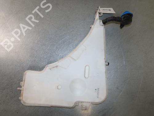 Used Windscreen washer tank Windscreen washer tank 38571102 38571102