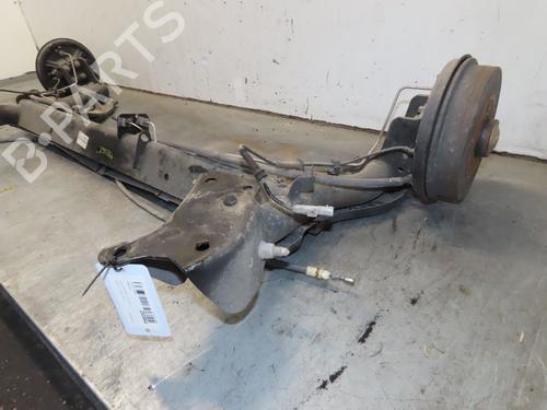 Used Rear axle DACIA SANDERO II TCe 90 (B8M1, B8MA, B8AC) (90 hp) 32399340