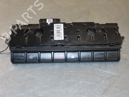 warning-switch-renault-clio-v-b7_-10-sce-65-b7mg-283e85533r-2019-22381682 main image