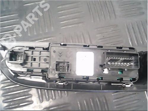 Left front window switch PEUGEOT 208 II (UB_, UP_, UW_, UJ_) 1.2 PureTech 100 | BP9408546I27 
