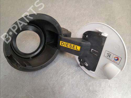 Fuel flap PEUGEOT 3008 I MPV (0U_) 2.0 HDi Hybrid4 (0URHCA) | BP14944483C131 