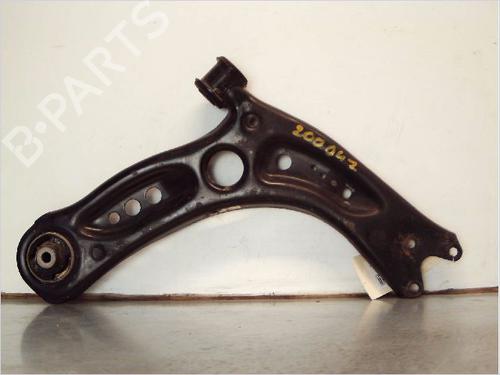 Used Right front suspension arm AUDI A3 Limousine (8VS, 8VM) 2.0 TDI (150 hp) 14856683