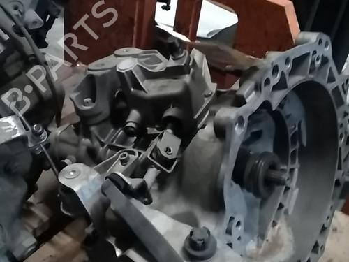 Used Gearbox OPEL CORSA C (X01) 1.3 CDTI (F08, F68) (70 hp) 11131165