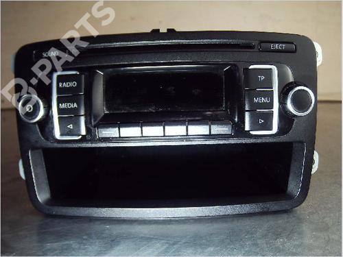 Used Radio VW POLO V (6R1, 6C1) 1.2 (60 hp) 10562650