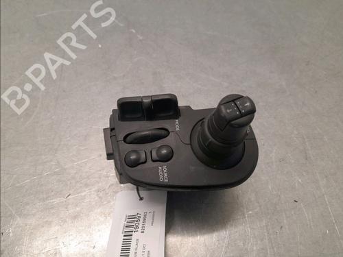 Used Steering column stalk RENAULT CLIO III (BR0/1, CR0/1) 1.5 dCi (BR17, CR17) (86 hp) 30980431