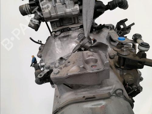 Used Gearbox Gearbox CITROËN C3 III (SX) 1.2 PureTech 82 (83 hp) 40273824 40273824
